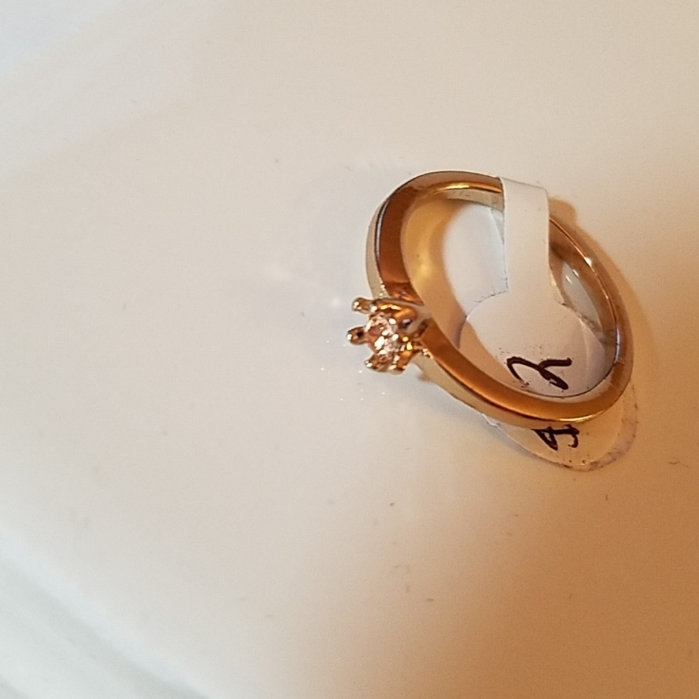 Citrine Rhinestone Gold Tone Ring Size 7.5